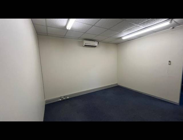 26M² OFFICE TO LET IN EMPANGENI CENTRAL